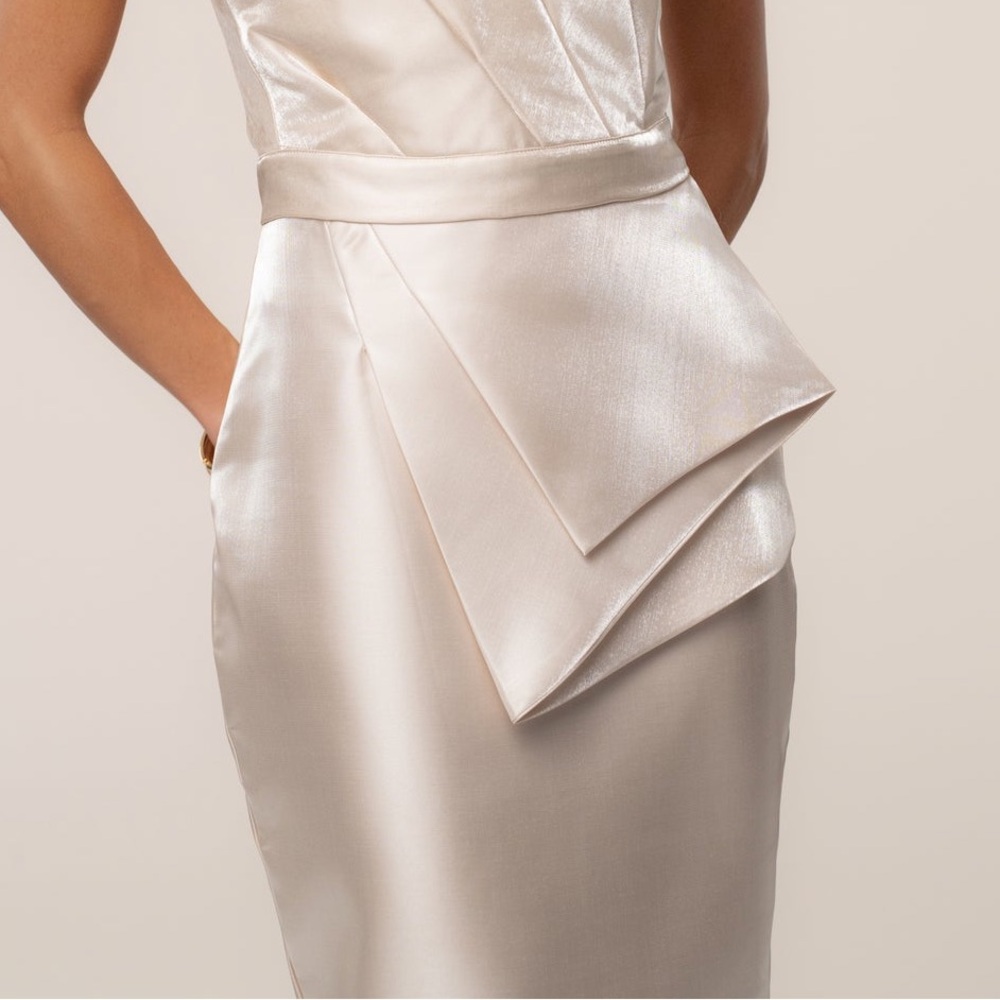 JLUXLABEL ivory cream luxurious midi skirt - Picture 4 of 10